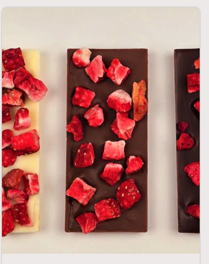 Mini-Tafel mit Erdbeeren